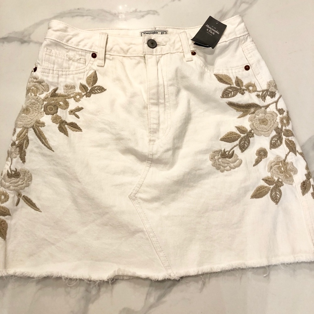 Abercrombie & Fitch skirt